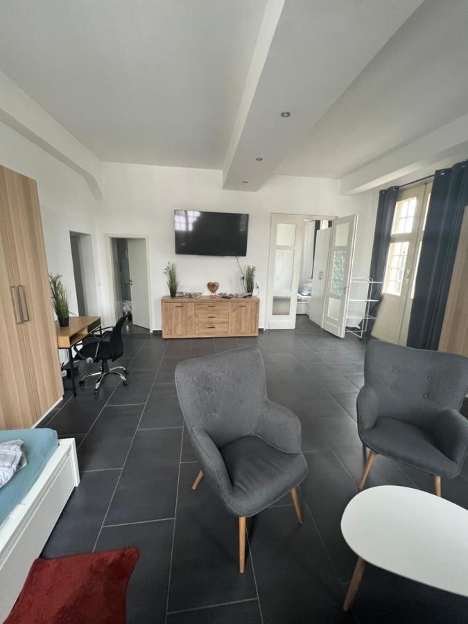 Viersen Schoene Apartments Am Duelkener Bahnhof Luaran gambar