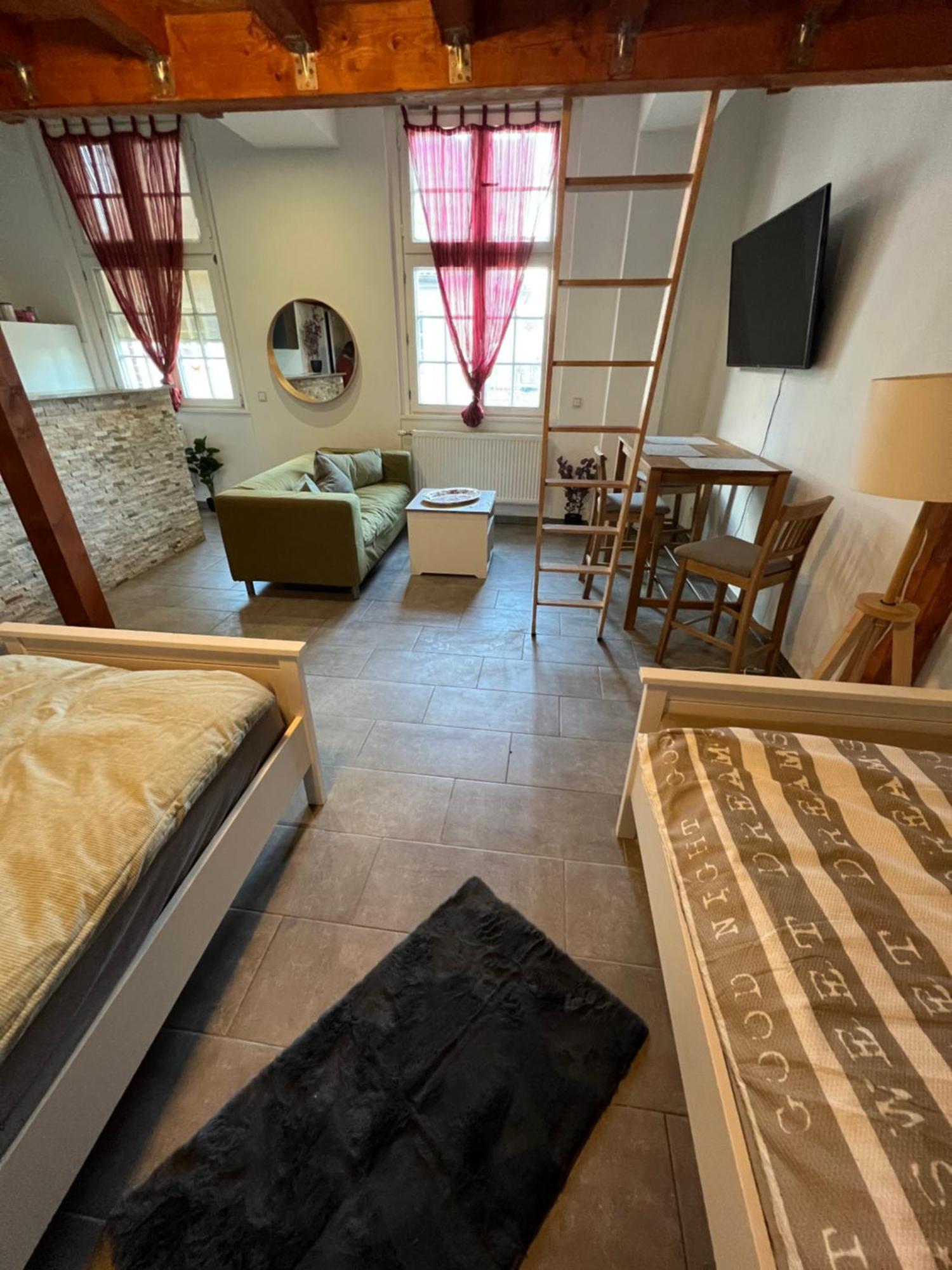 Viersen Schoene Apartments Am Duelkener Bahnhof Luaran gambar