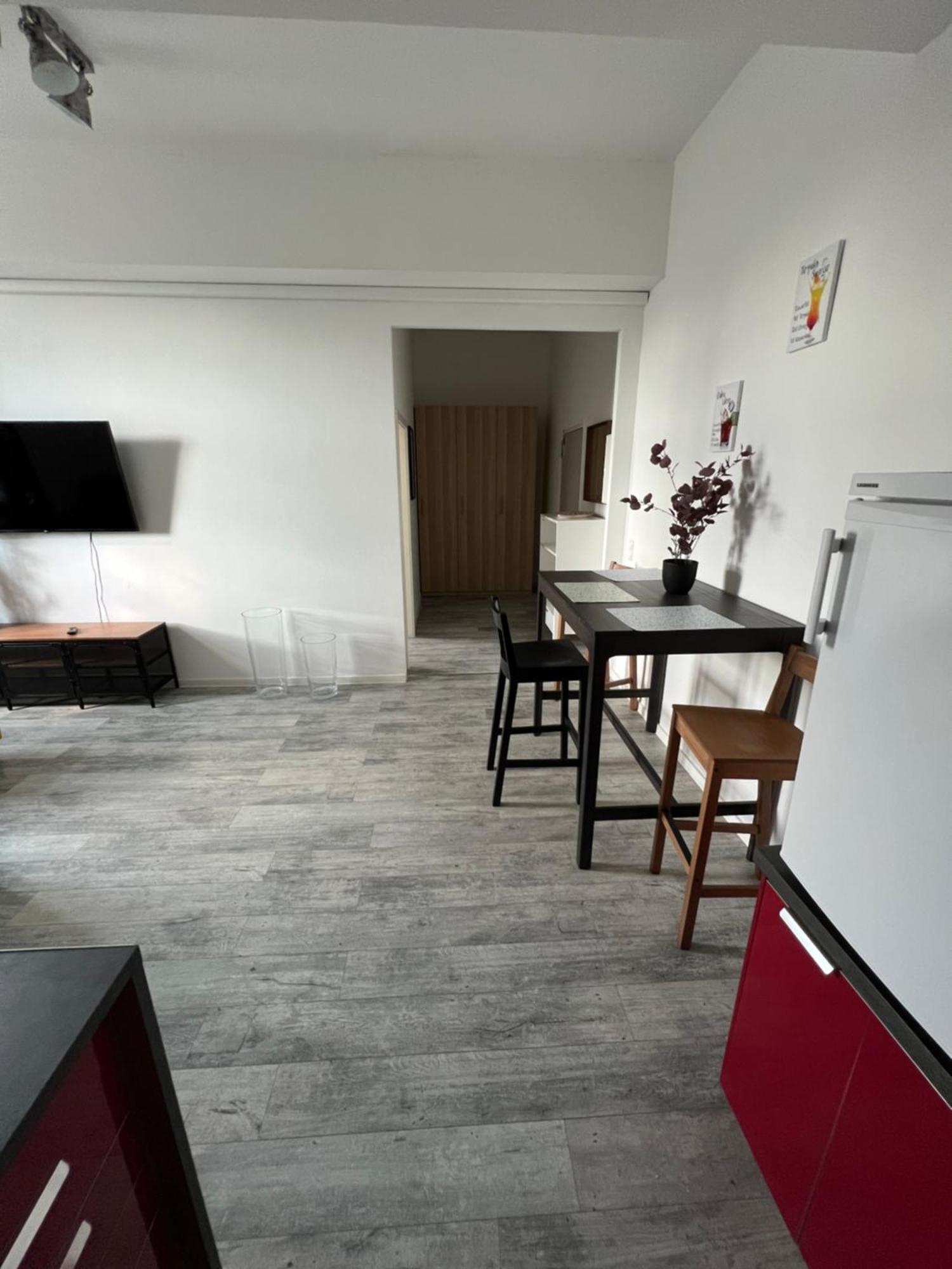 Viersen Schoene Apartments Am Duelkener Bahnhof Luaran gambar