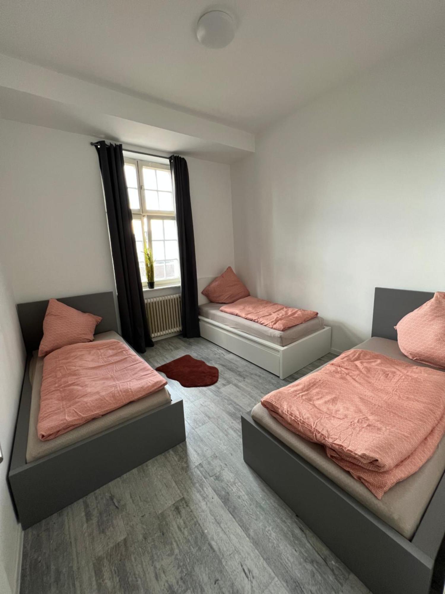 Viersen Schoene Apartments Am Duelkener Bahnhof Luaran gambar