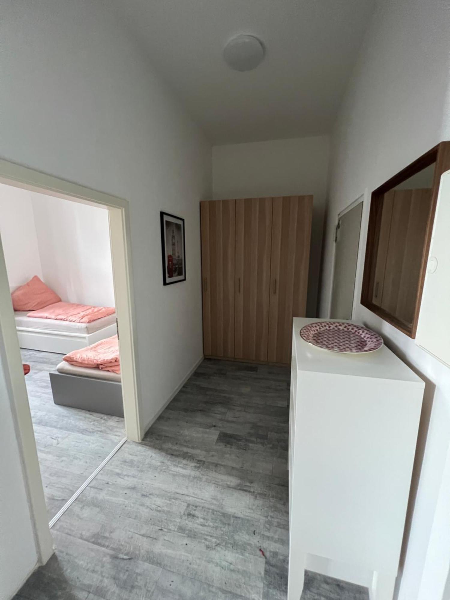 Viersen Schoene Apartments Am Duelkener Bahnhof Luaran gambar