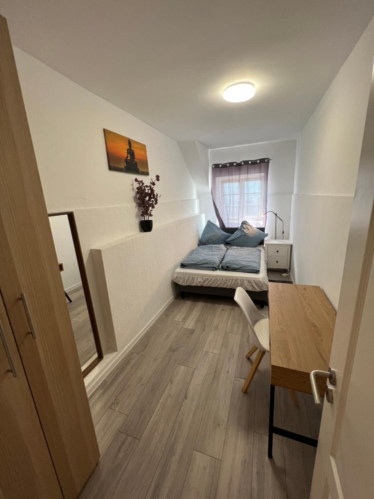 Viersen Schoene Apartments Am Duelkener Bahnhof Luaran gambar