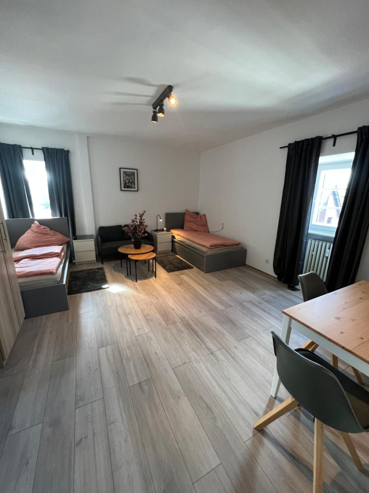 Viersen Schoene Apartments Am Duelkener Bahnhof Luaran gambar