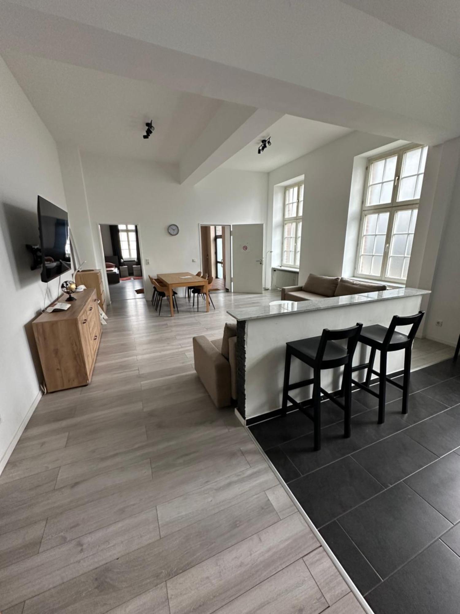 Viersen Schoene Apartments Am Duelkener Bahnhof Luaran gambar