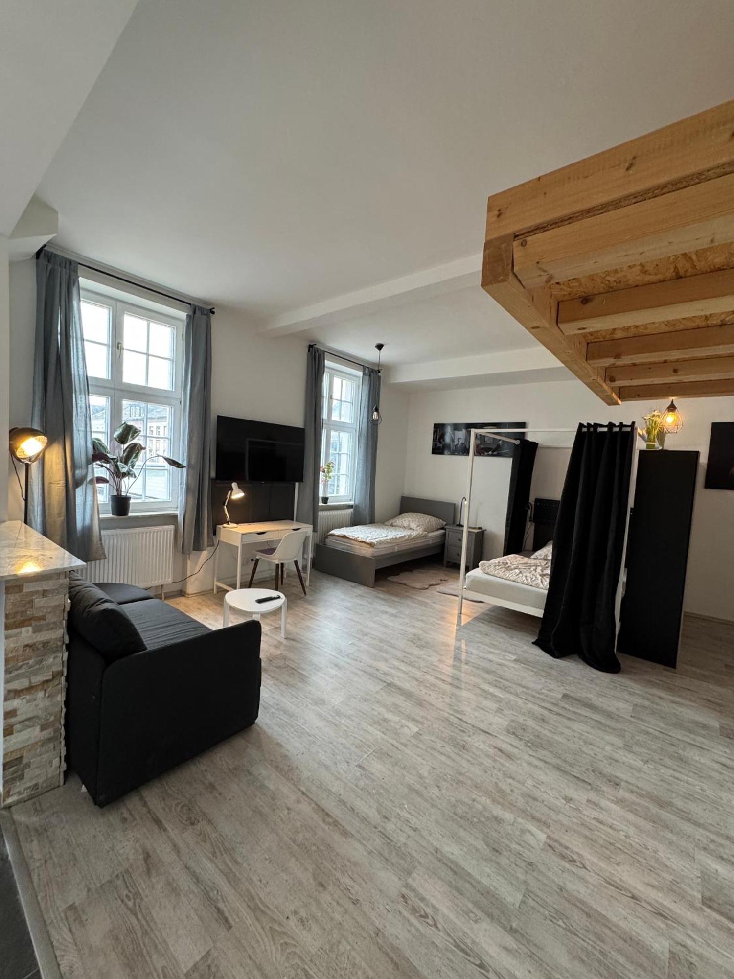 Viersen Schoene Apartments Am Duelkener Bahnhof Luaran gambar